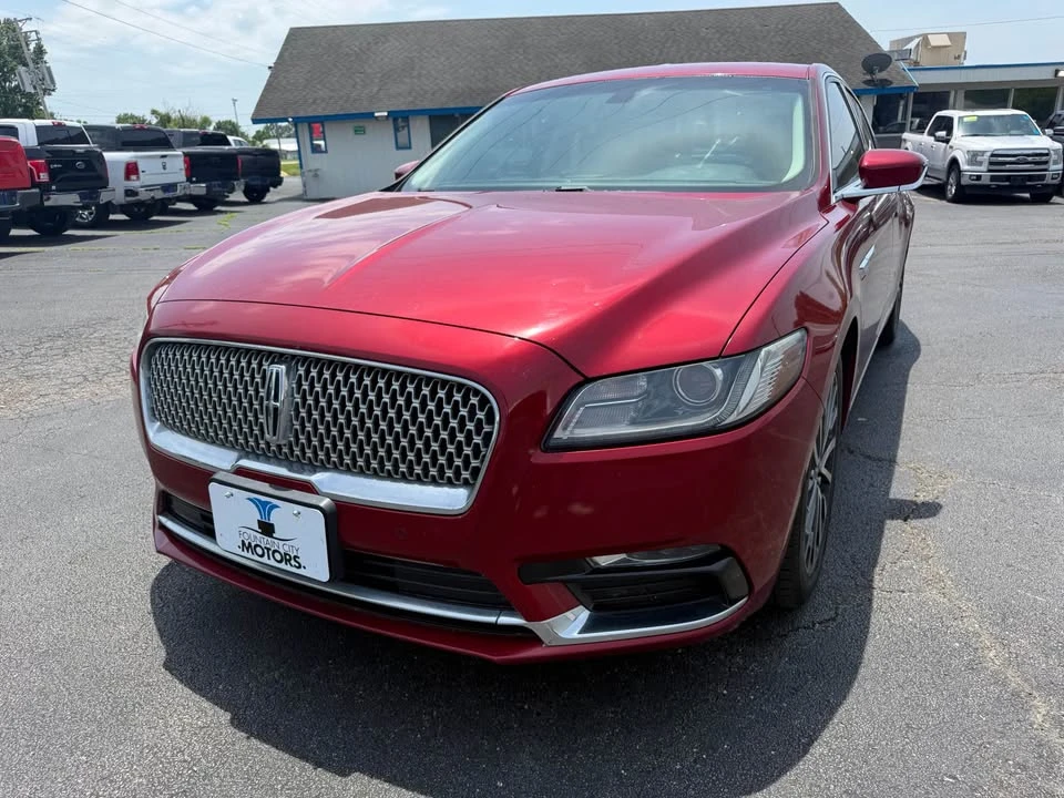 2017 Lincoln Continental 10th Gen - Image 5 of 19