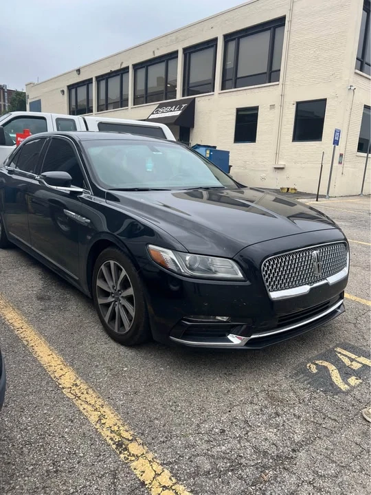 2017 Lincoln Continental 10th Gen - Image 2 of 6