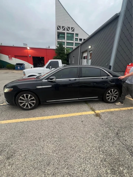 2017 Lincoln Continental 10th Gen - Image 3 of 6