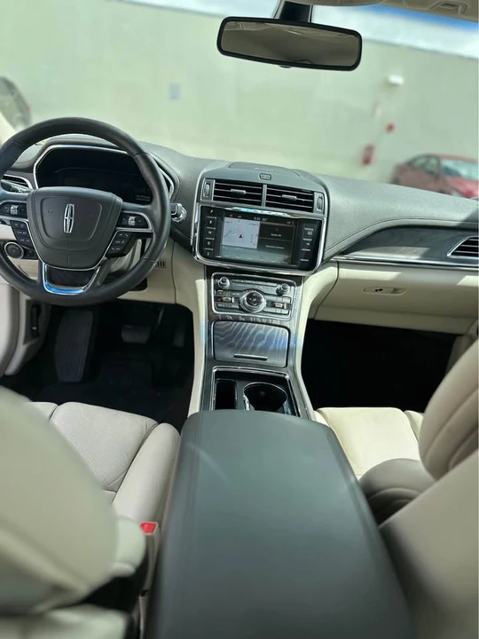2017 Lincoln Continental 10th Gen - Image 13 of 19