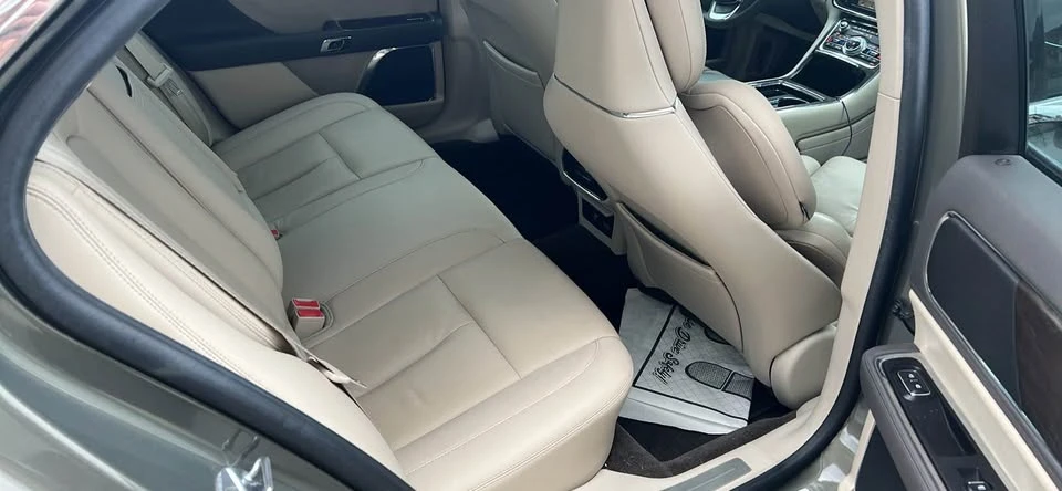 2017 Lincoln Continental 10th Gen - Image 13 of 13