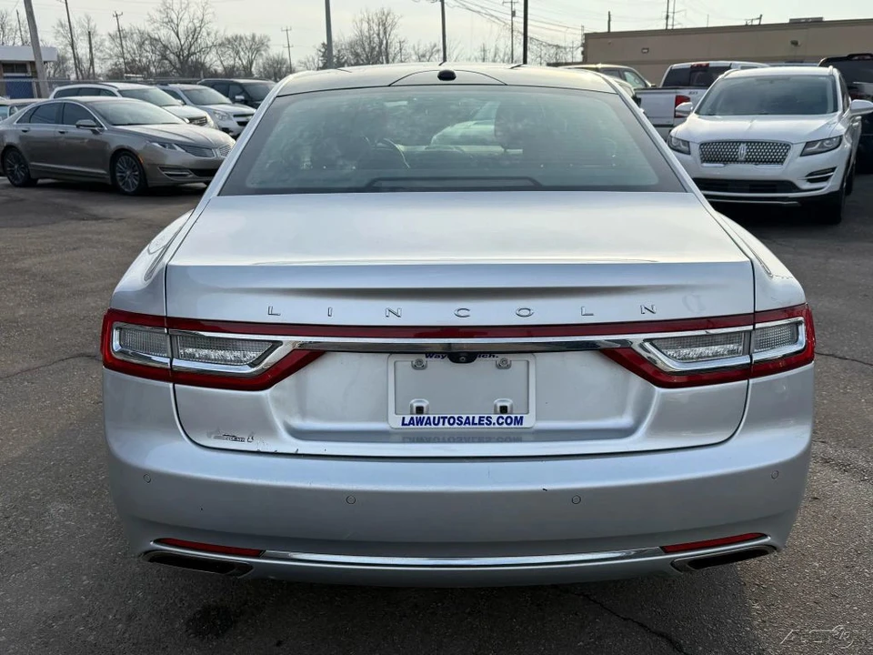 2017 Lincoln Continental 10th Gen - Image 6 of 12