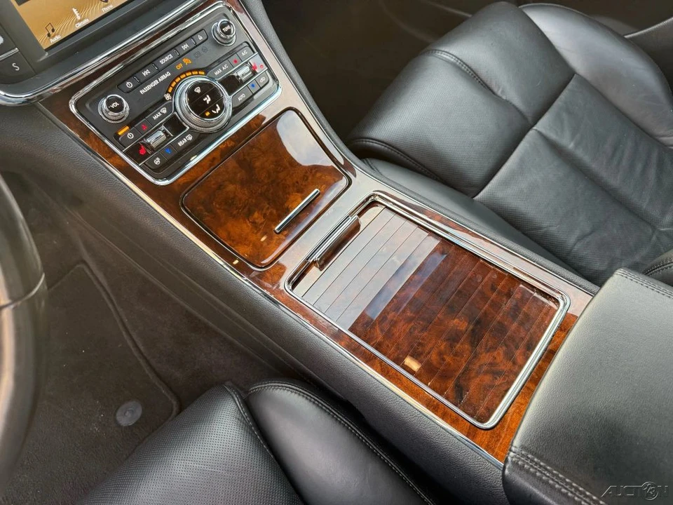 2017 Lincoln Continental 10th Gen - Image 21 of 21