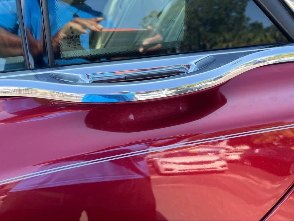 2017 Lincoln Continental 10th Gen - Image 6 of 11