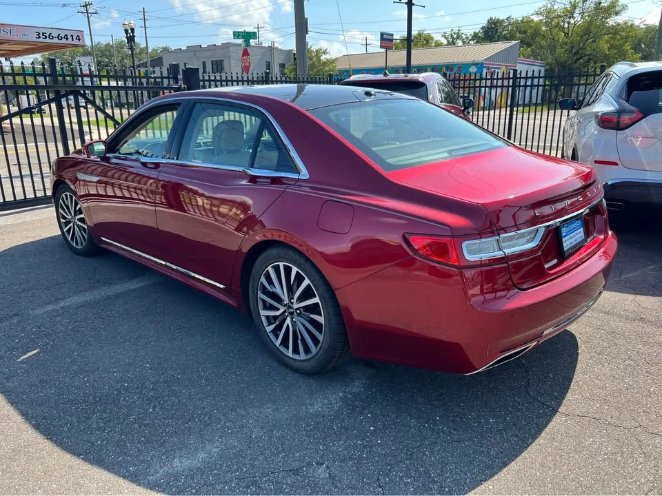 2017 Lincoln Continental 10th Gen - Image 2 of 11