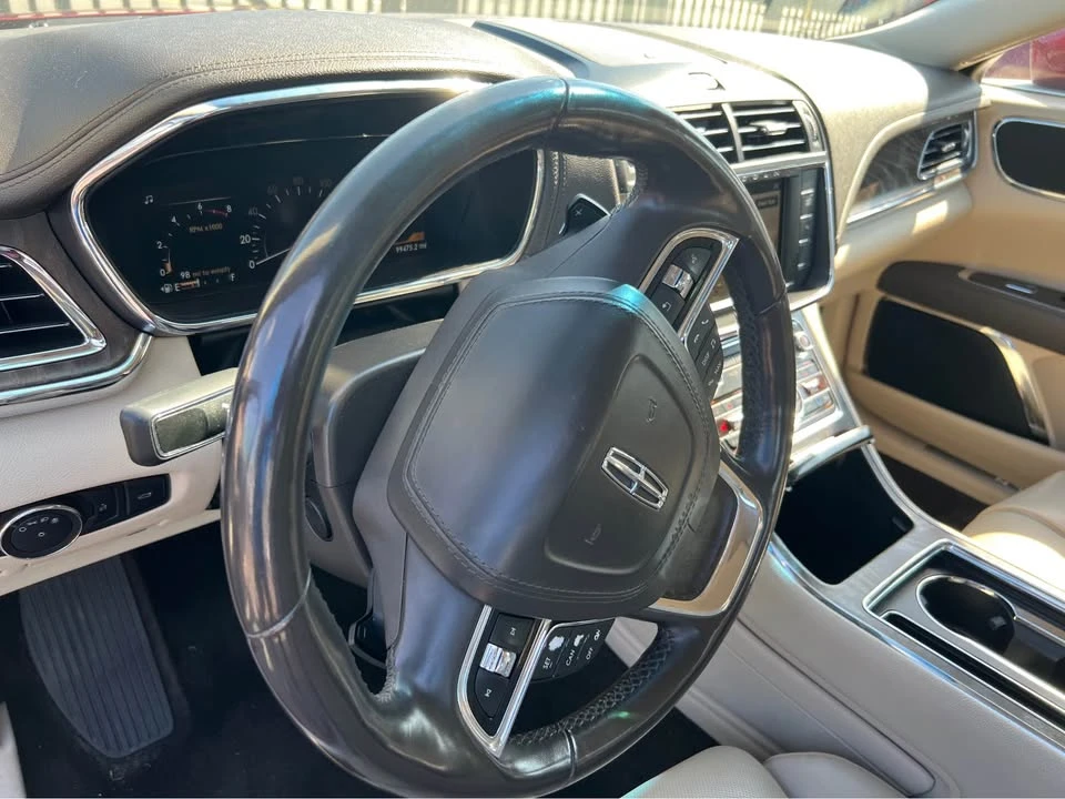 2017 Lincoln Continental 10th Gen - Image 9 of 11