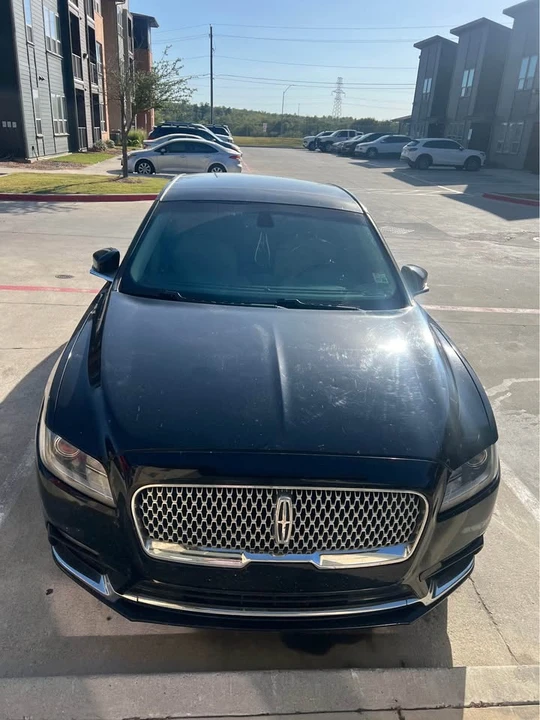 2017 Lincoln Continental 10th Gen - Image 2 of 4