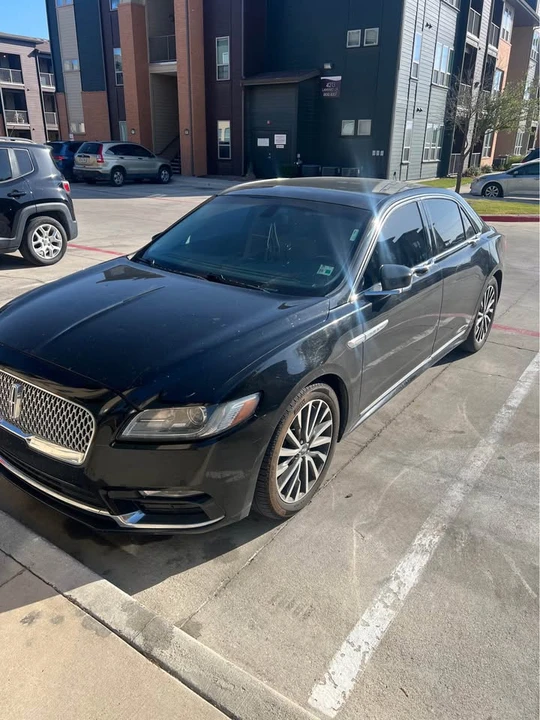 2017 Lincoln Continental 10th Gen - Image 3 of 4