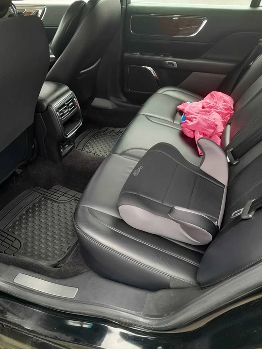 2017 Lincoln Continental 10th Gen - Image 5 of 6