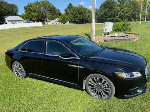 2017 Lincoln Continental Select Sedan 4D