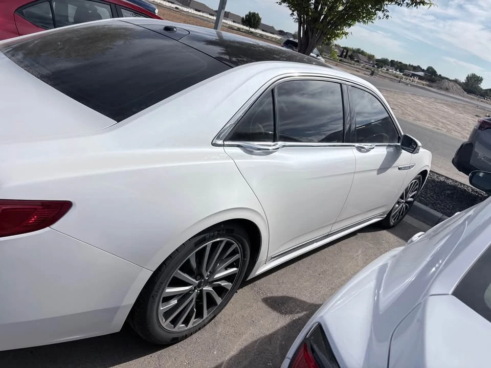 2017 Lincoln Continental 10th Gen - Image 10 of 12