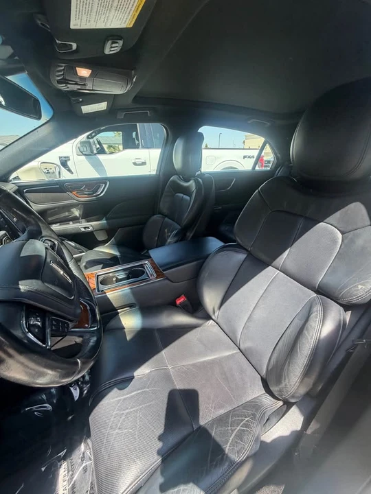 2017 Lincoln Continental 10th Gen - Image 5 of 6