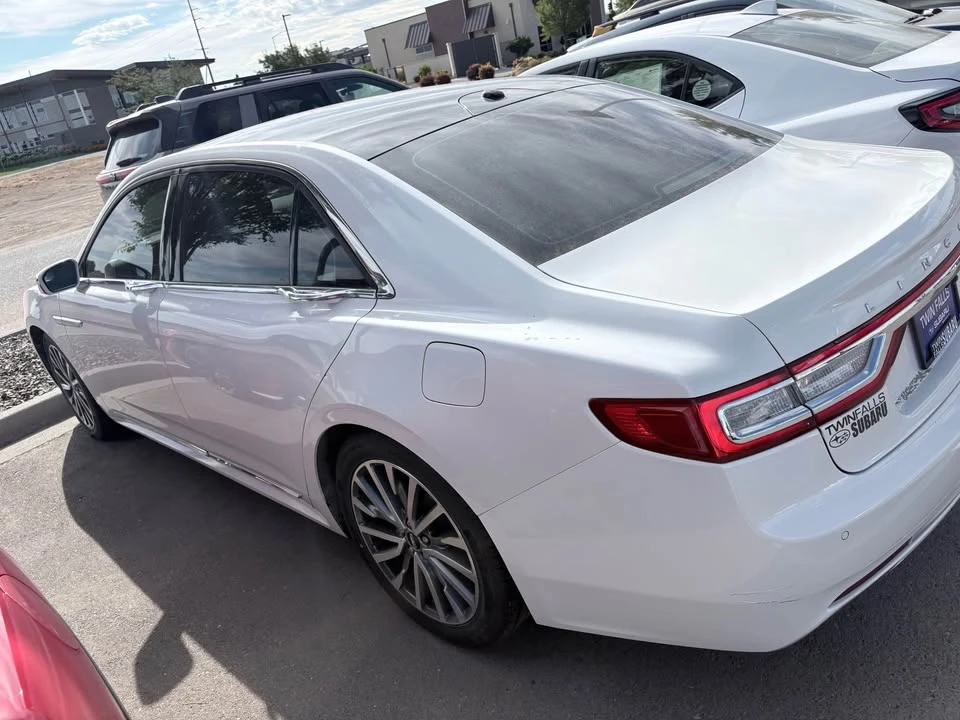 2017 Lincoln Continental 10th Gen - Image 11 of 12