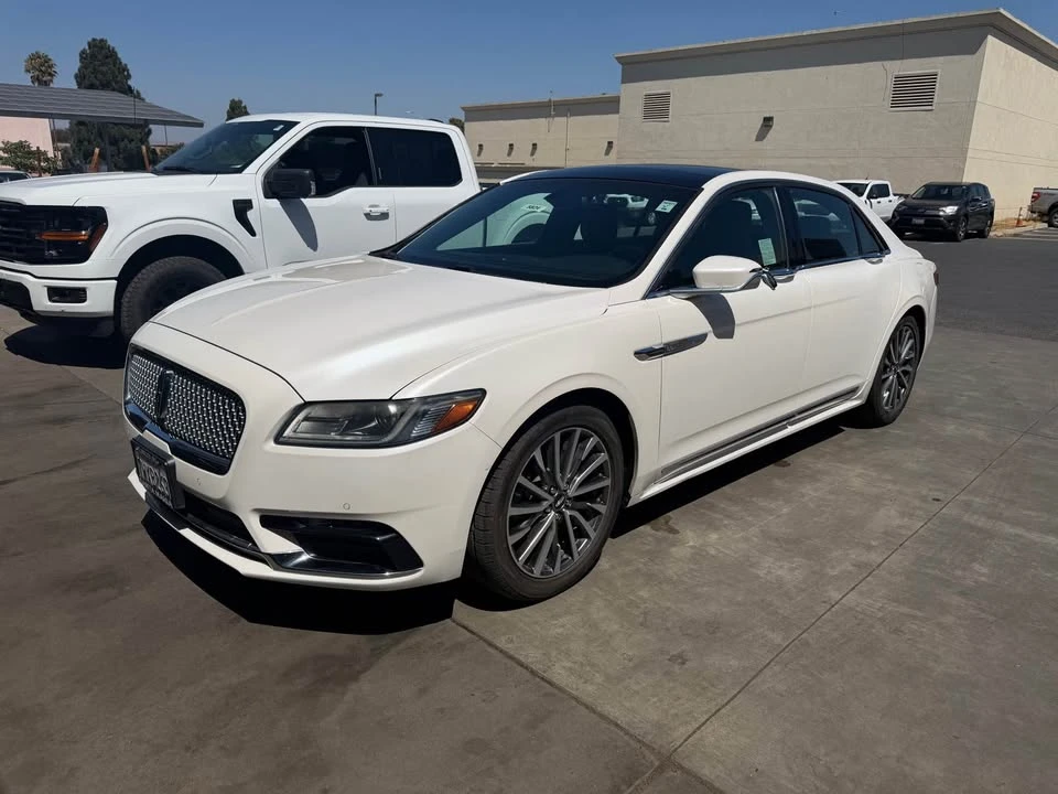2017 Lincoln Continental 10th Gen - Image 2 of 6