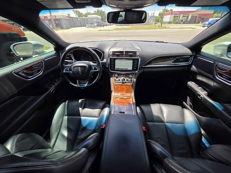 2017 Lincoln Continental 10th Gen - Image 14 of 20