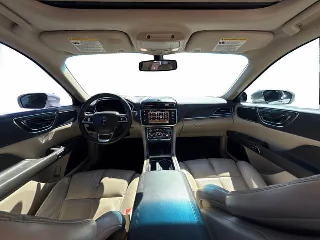 2017 Lincoln Continental 10th Gen - Image 2 of 8