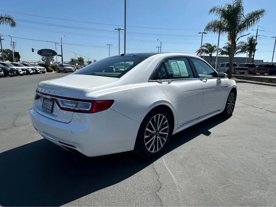 2017 Lincoln Continental 10th Gen - Image 5 of 18