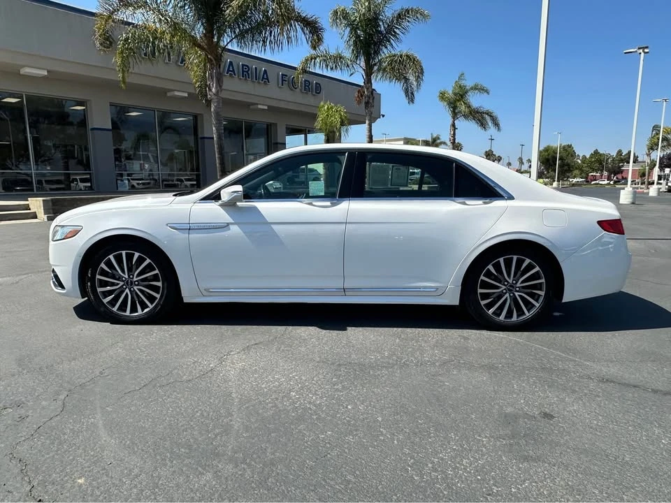 2017 Lincoln Continental 10th Gen - Image 8 of 18