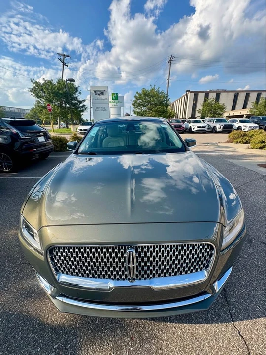 2017 Lincoln Continental 10th Gen - Image 5 of 7