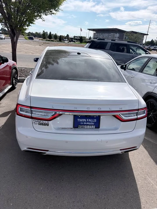 2017 Lincoln Continental 10th Gen - Image 12 of 12