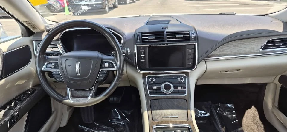 2017 Lincoln Continental 10th Gen - Image 5 of 6