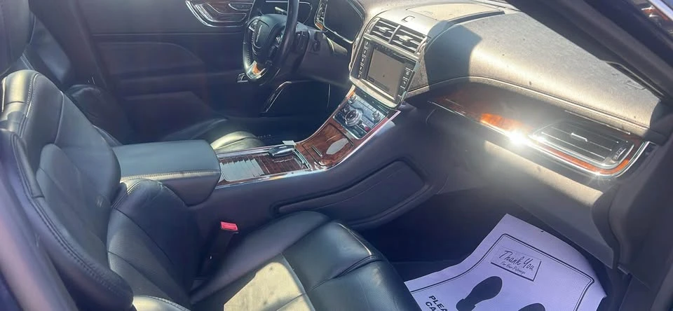 2017 Lincoln Continental 10th Gen - Image 5 of 6