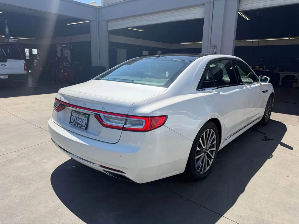2017 Lincoln Continental 10th Gen - Image 4 of 6