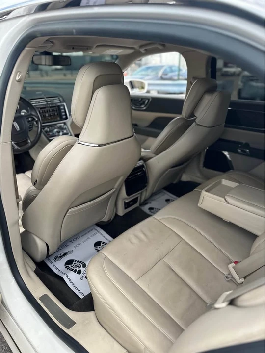 2017 Lincoln Continental 10th Gen - Image 14 of 16