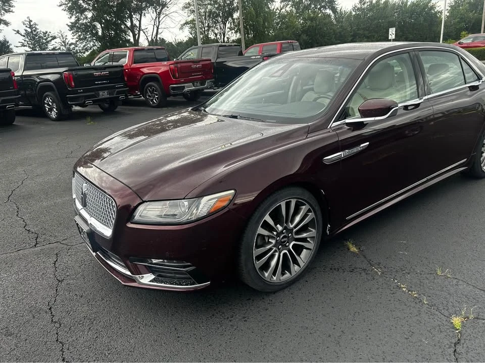 2017 Lincoln Continental 10th Gen - Image 2 of 16