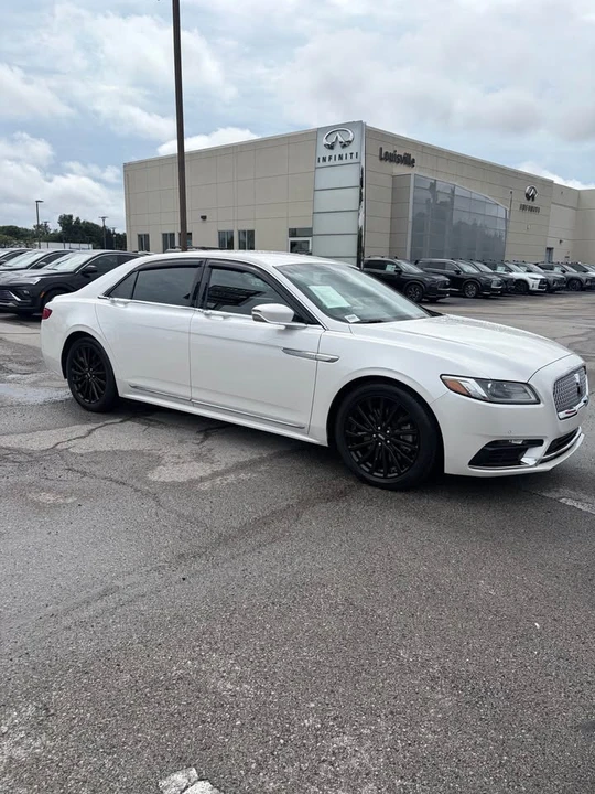 2017 Lincoln Continental 10th Gen - Image 2 of 18