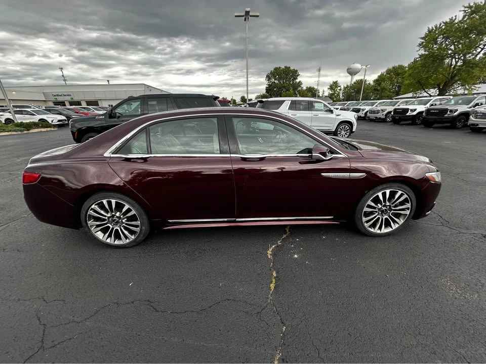 2017 Lincoln Continental 10th Gen - Image 7 of 16