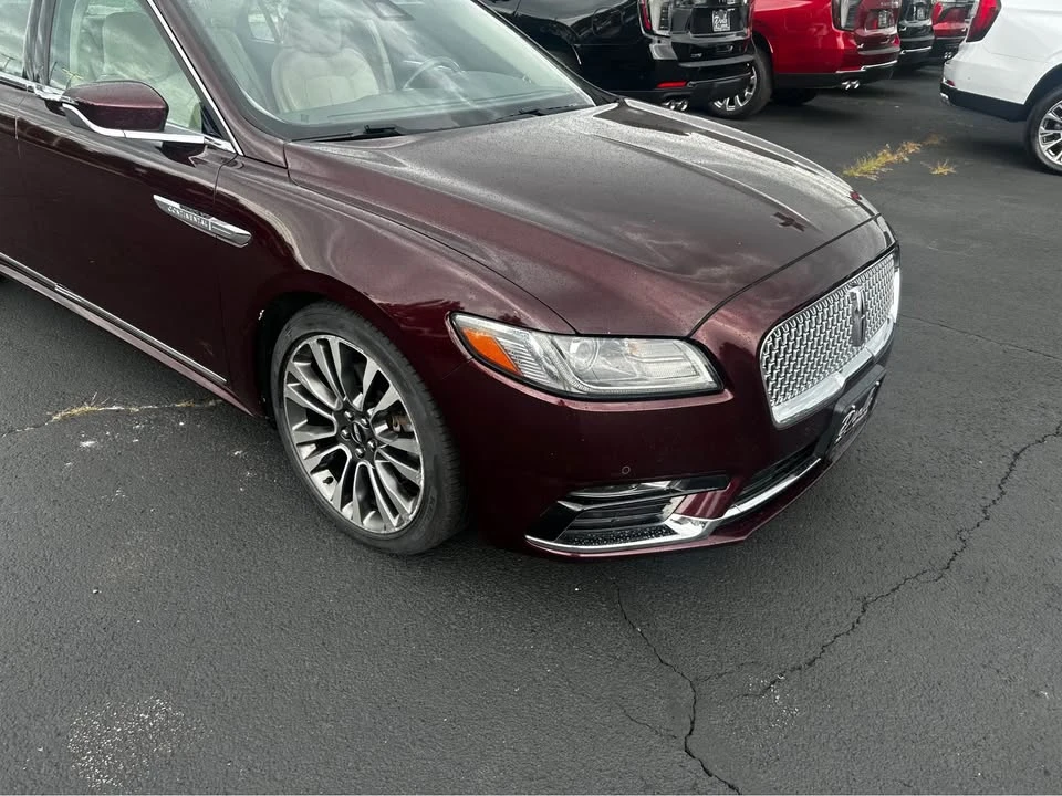 2017 Lincoln Continental 10th Gen - Image 8 of 16