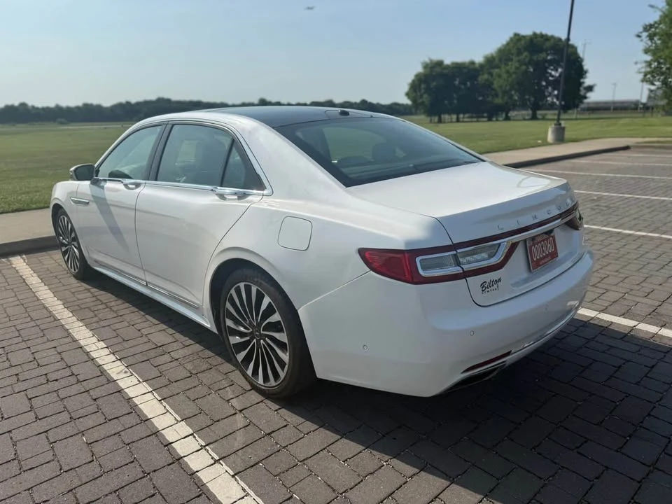 2017 Lincoln Continental 10th Gen - Image 4 of 20