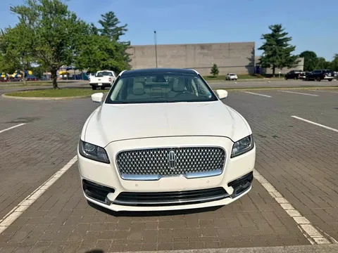 2017 Lincoln Continental Select Sedan 4D