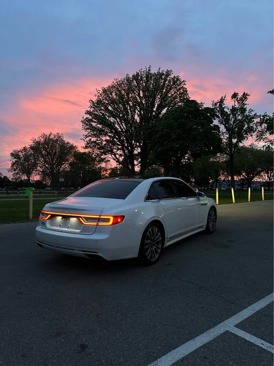 2017 Lincoln Continental 10th Gen - Image 10 of 16