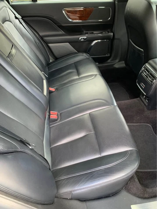 2017 Lincoln Continental 10th Gen - Image 9 of 9