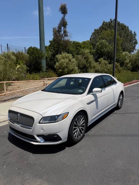 2017 Lincoln Continental 10th Gen - Image 2 of 24