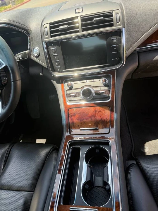 2017 Lincoln Continental 10th Gen - Image 9 of 24