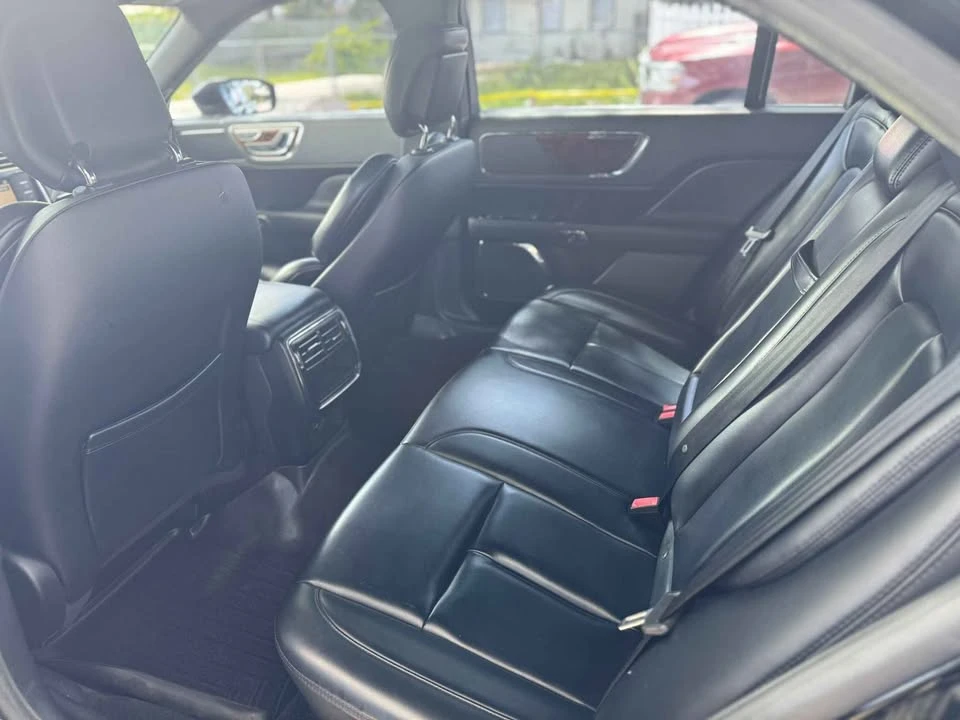 2017 Lincoln Continental 10th Gen - Image 6 of 12