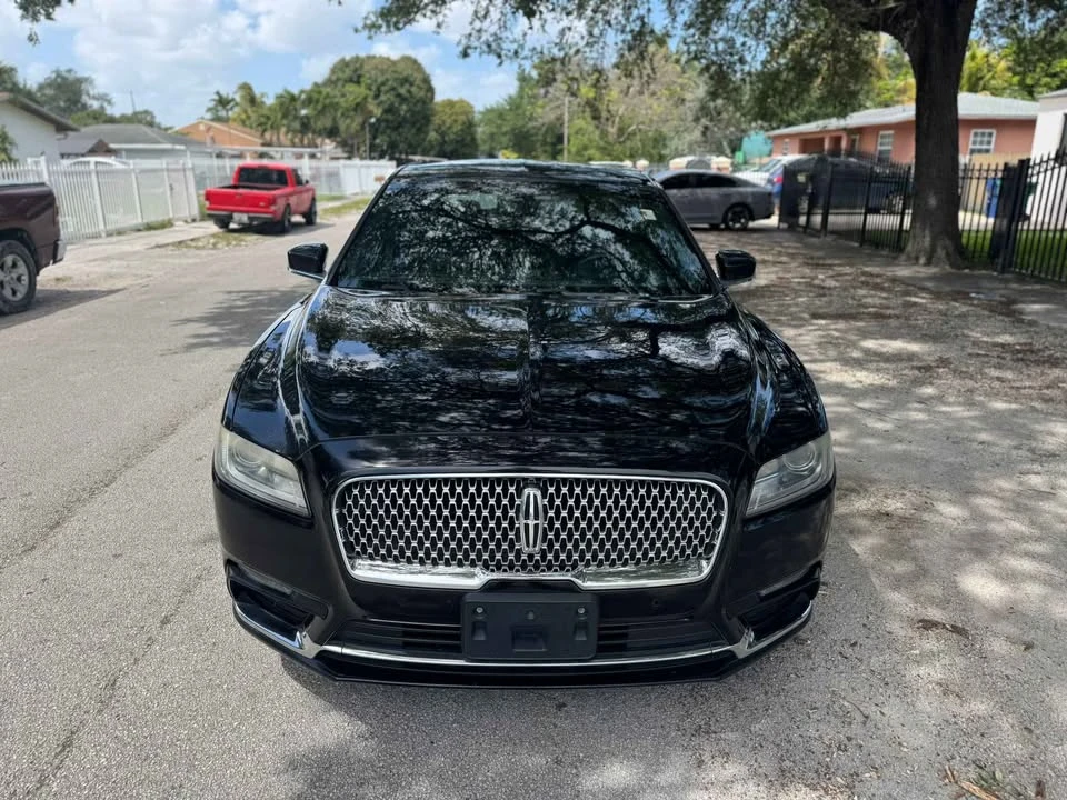 2017 Lincoln Continental 10th Gen - Image 2 of 12