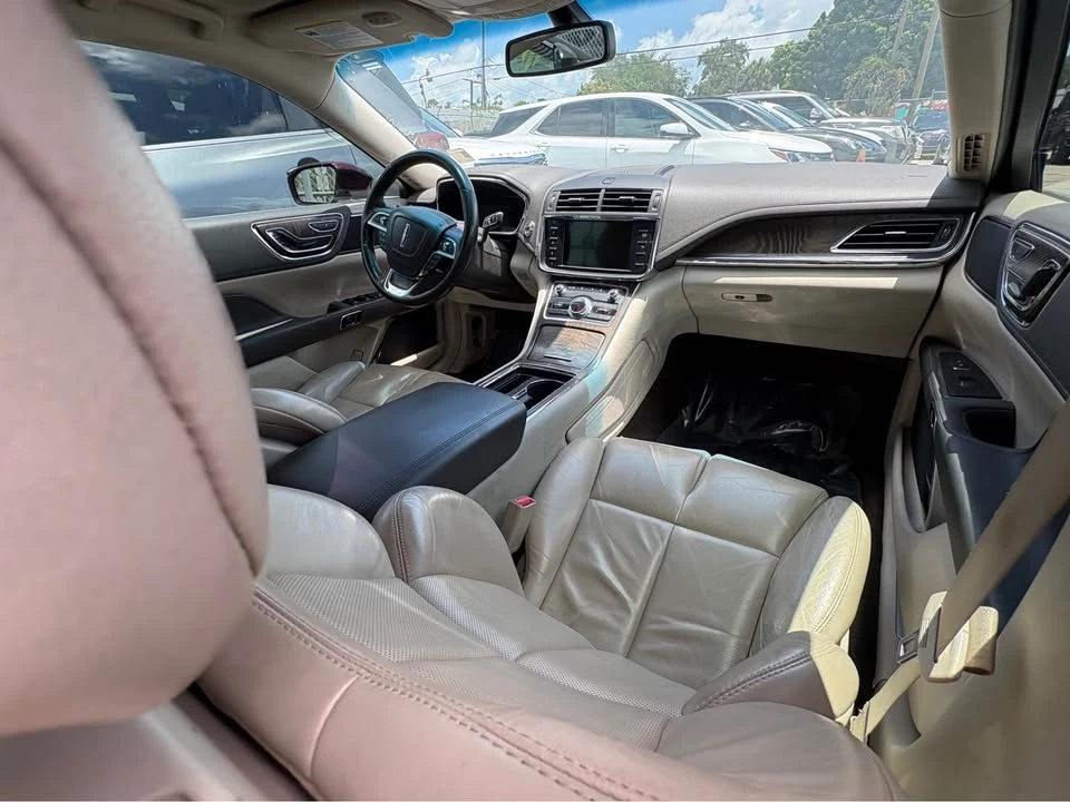 2017 Lincoln Continental 10th Gen - Image 6 of 8