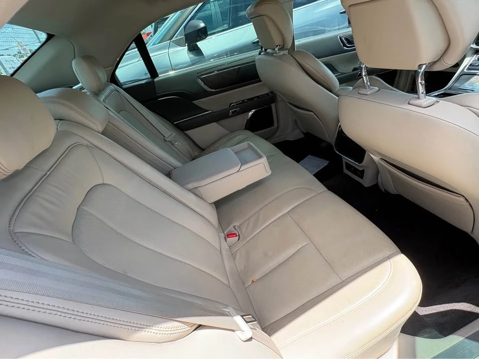 2017 Lincoln Continental 10th Gen - Image 7 of 8