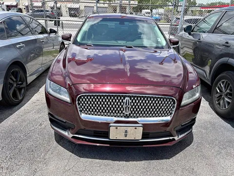 2017 Lincoln Continental Signature Sedan 4D