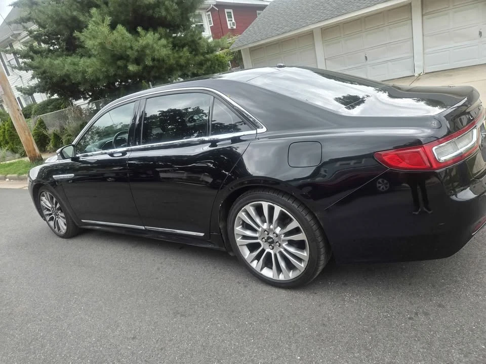 2017 Lincoln Continental 10th Gen - Image 2 of 15