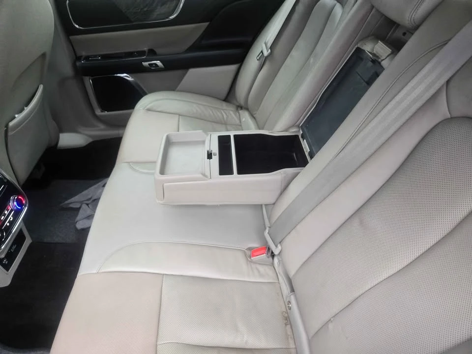 2017 Lincoln Continental 10th Gen - Image 7 of 15