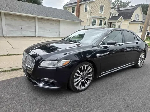 2017 Lincoln Continental Signature Sedan 4D
