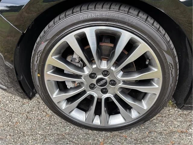 2017 Lincoln Continental 10th Gen - Image 17 of 20