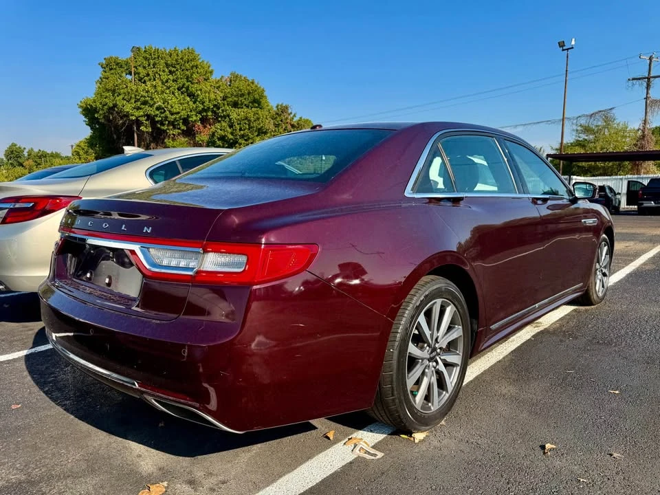 2017 Lincoln Continental Mark VII - Image 2 of 3