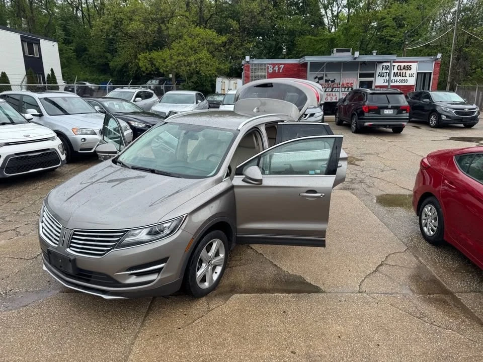 2017 Lincoln MKC - Image 18 of 20