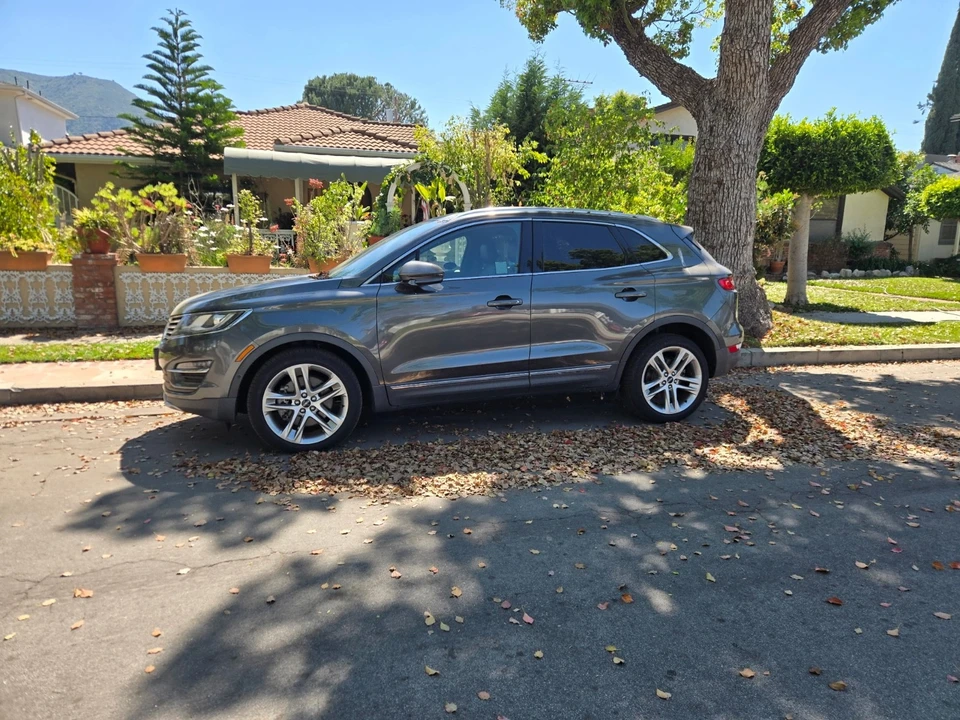 2017 Lincoln MKC - Image 2 of 14